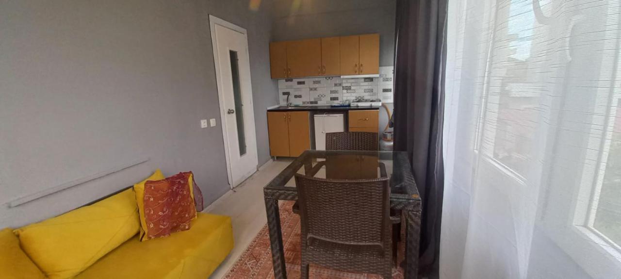 Mert Apart Hotel Бельдібі Екстер'єр фото